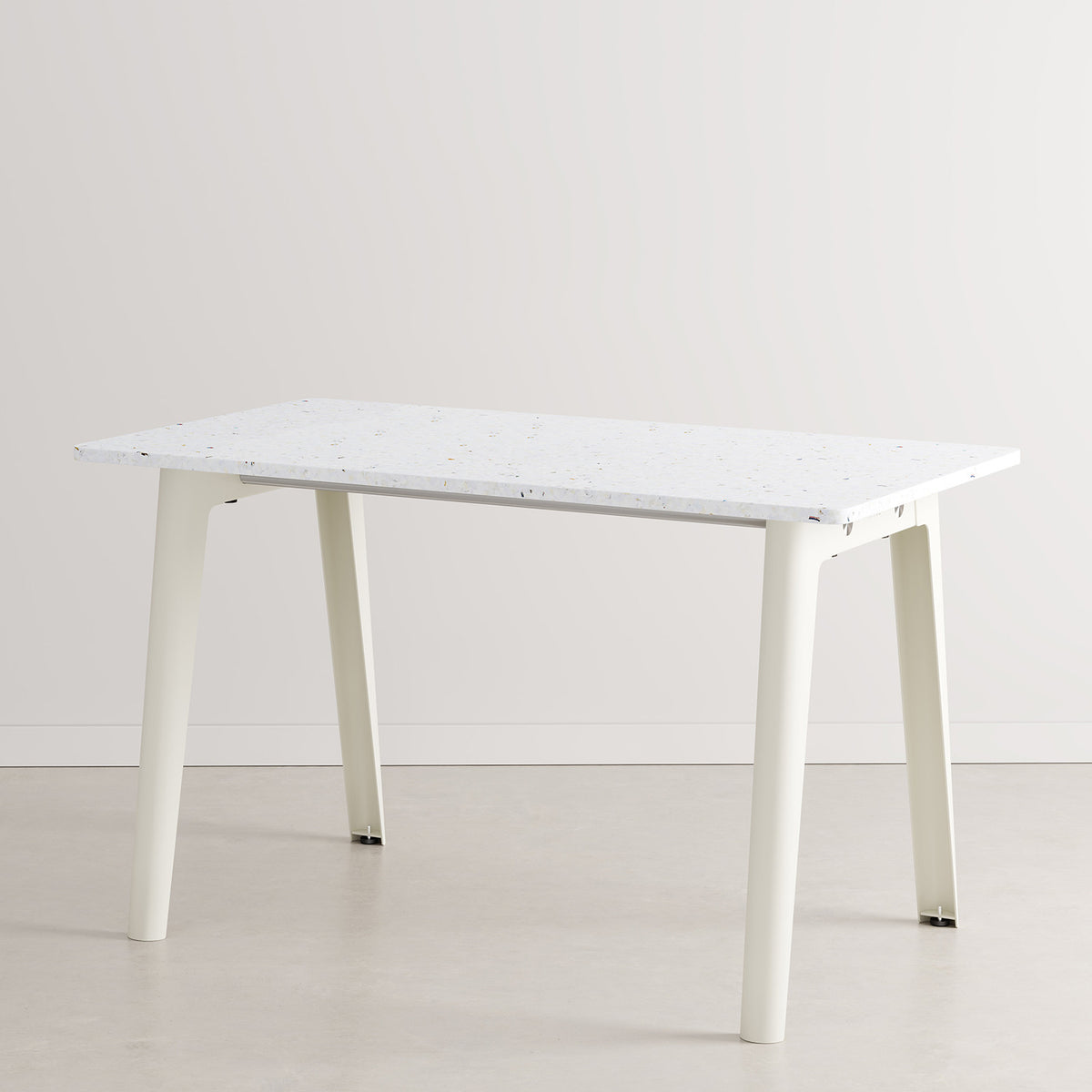 NEW MODERN desk - Venezia recycled plastic